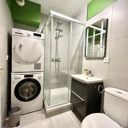 Renove Proche Centre-ville Lyon Апартаменты Вийёрбан